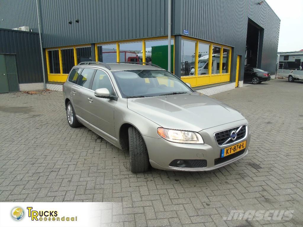 Volvo V70 + manual Automobili