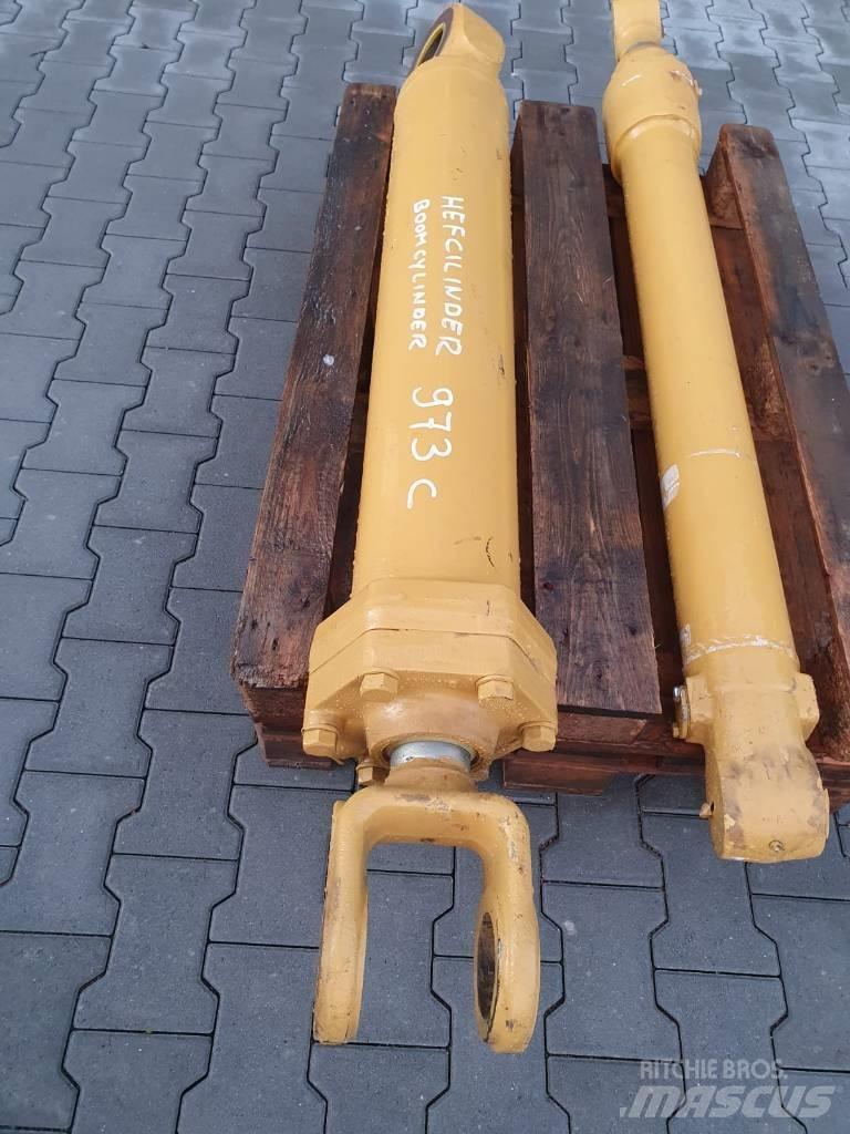 CAT 973 C Osovine