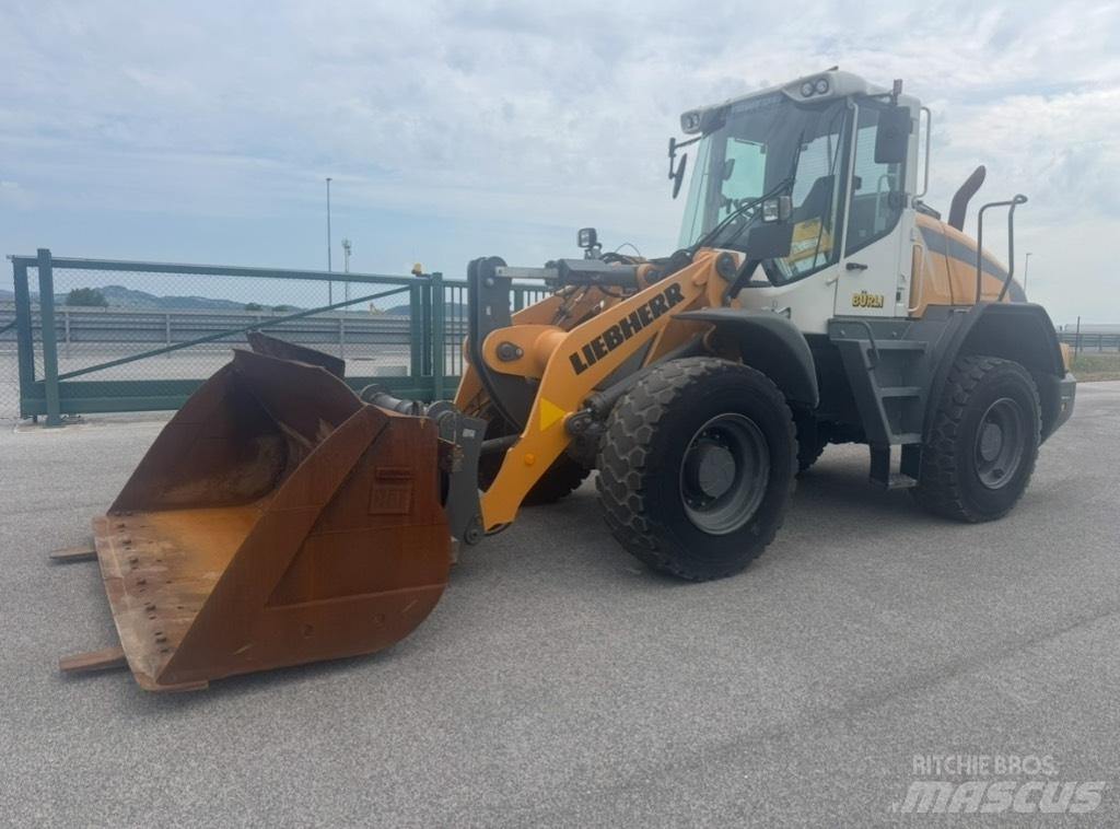 Liebherr L 526 Utovarivači na točkove