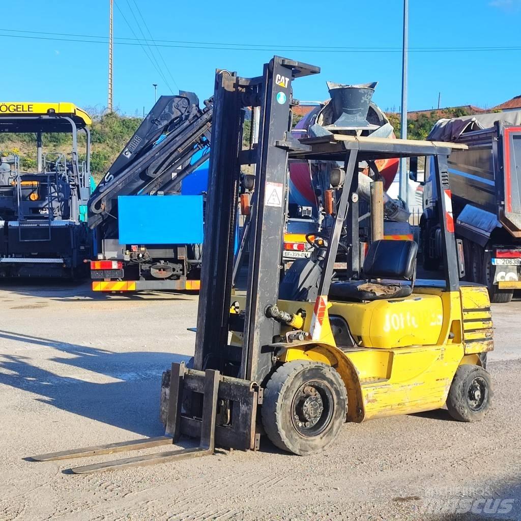CAT DP 25 Dizelski viljuškari