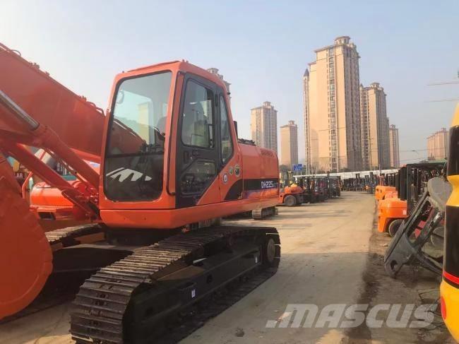 Doosan DH 225 LC-9 Bageri guseničari