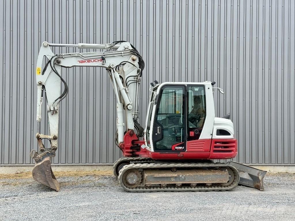 Takeuchi TB 290 Midi bageri 7t – 12t