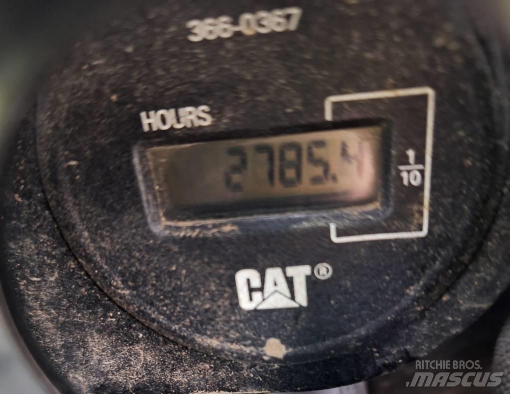 CAT 305 E2 + Powertilt Mini bageri < 7t