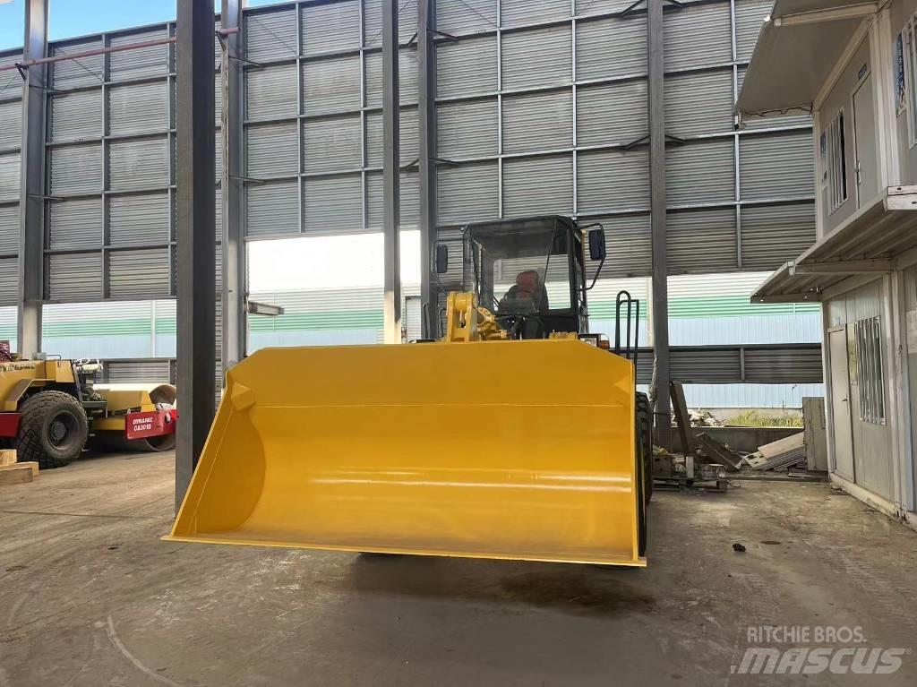 Komatsu WA 320-3 Utovarivači na točkove