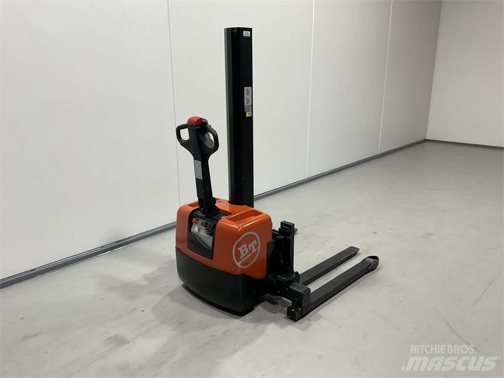 Toyota HWE100 Samopogonski ručni viljuškari