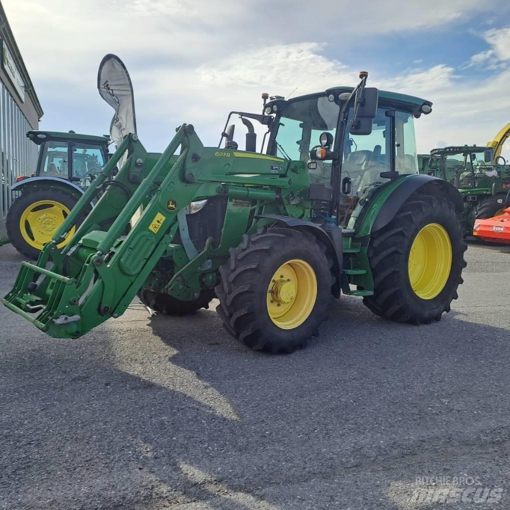 John Deere 5100 R Traktori