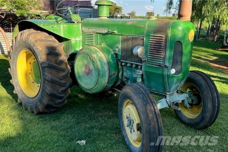 John Deere Lance Traktori