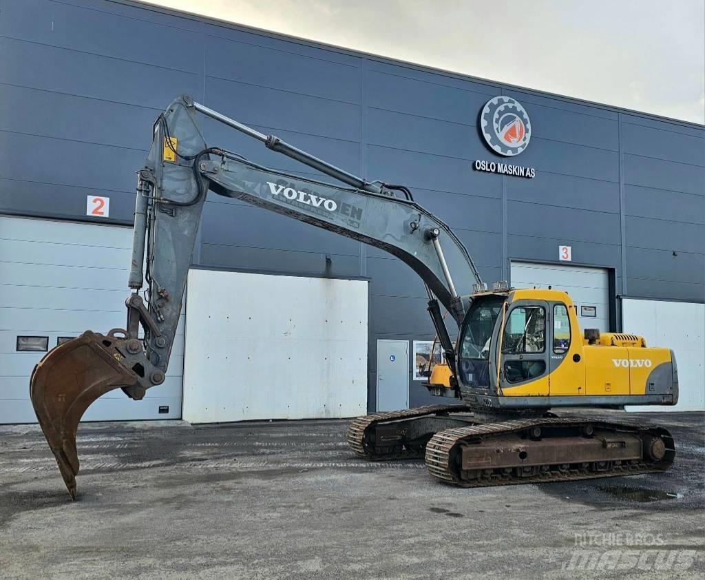 Volvo EC 240 LC Bageri guseničari