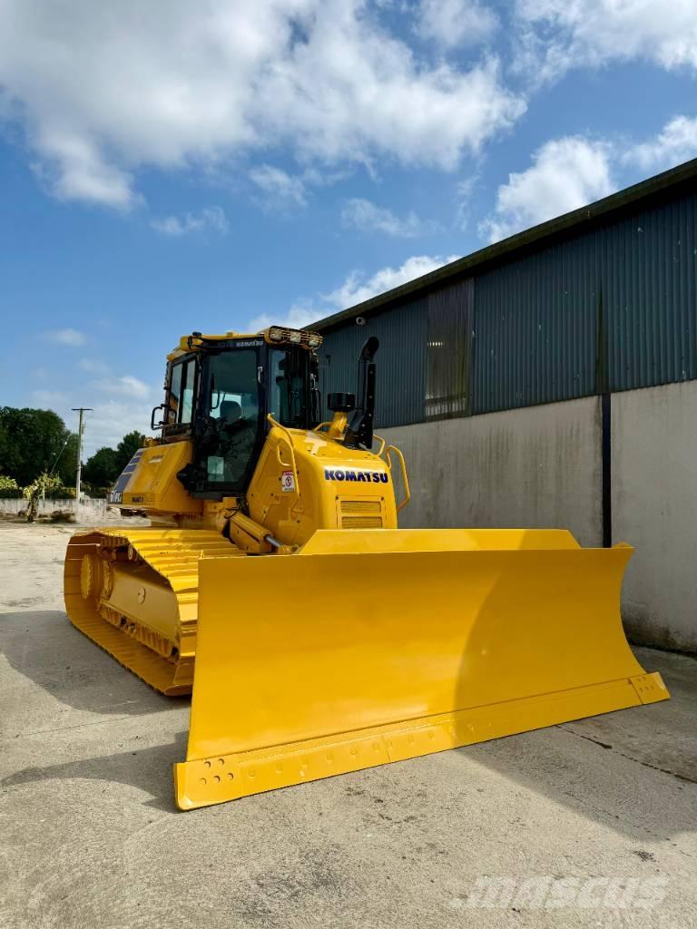 Komatsu D 61 PXi-24 Buldožeri guseničari