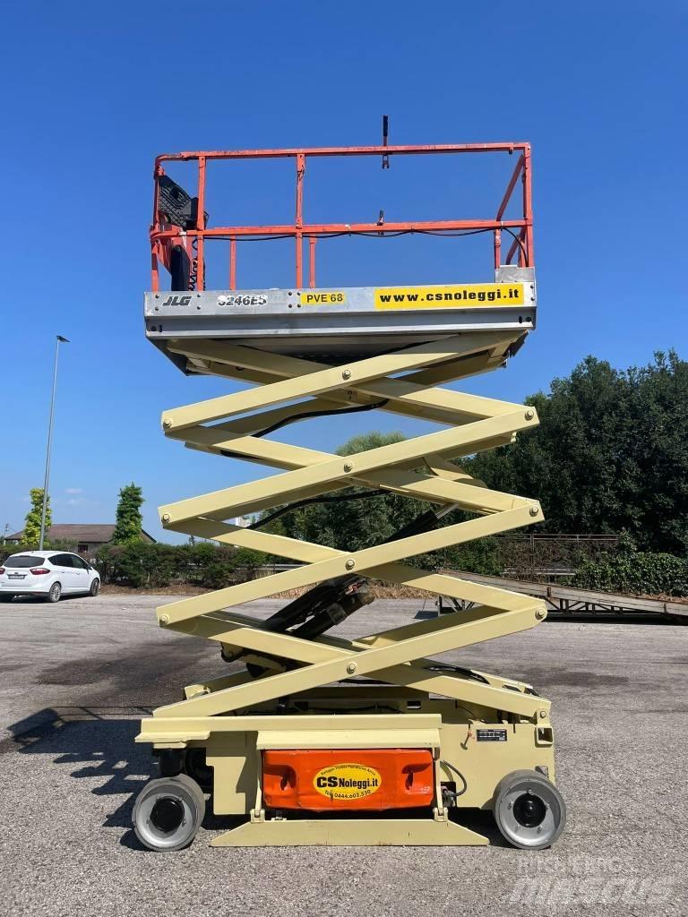 JLG 3246 ES Makazaste platforme