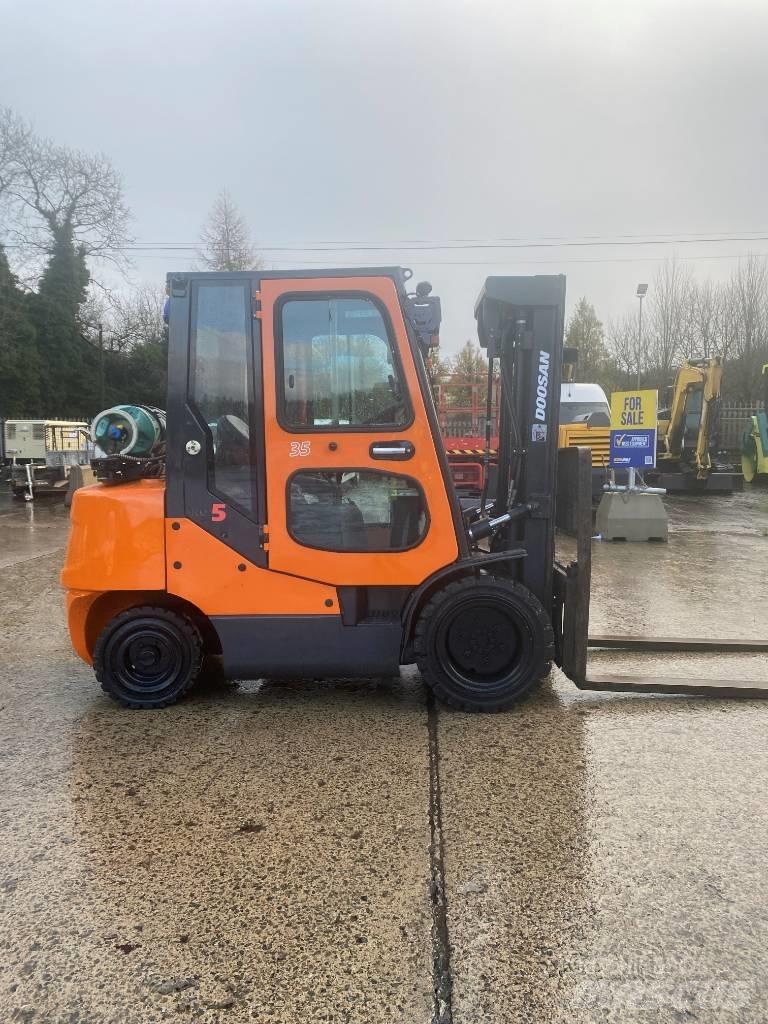 Doosan G 35 C-5 Plinski viljuškari