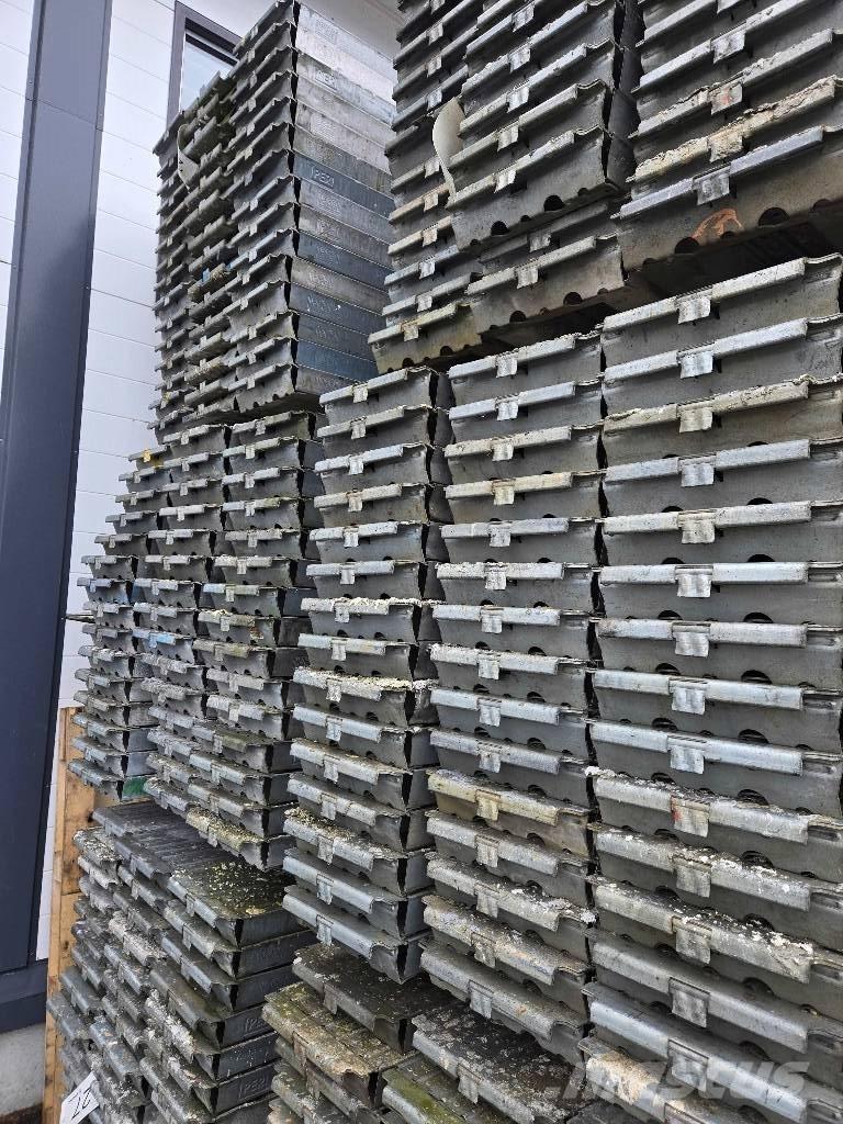 Peri UP T72 Oprema za skele