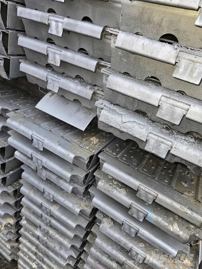 Peri UP T72 Oprema za skele