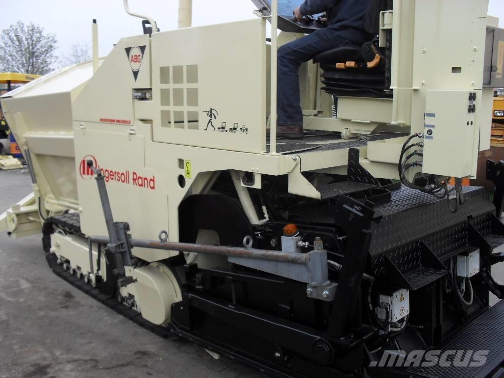 ABG Titan 2820 Asfaltni finišeri