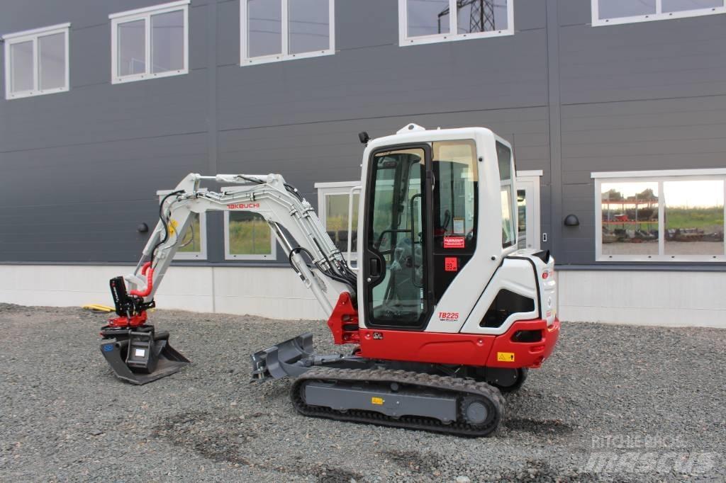 Takeuchi TB 225 Mini bageri < 7t