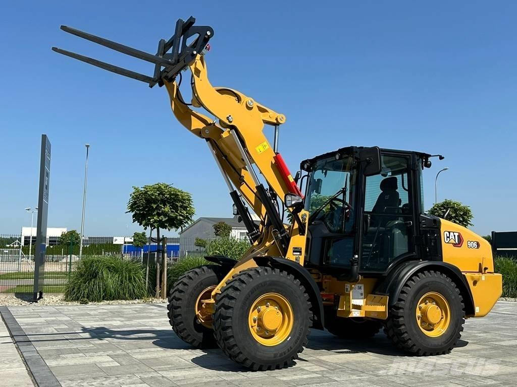 CAT 906 Utovarivači na točkove