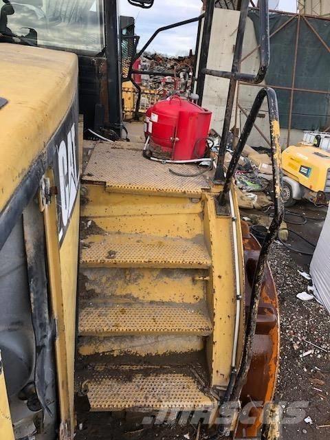 CAT 826 G Nabijači zemlje