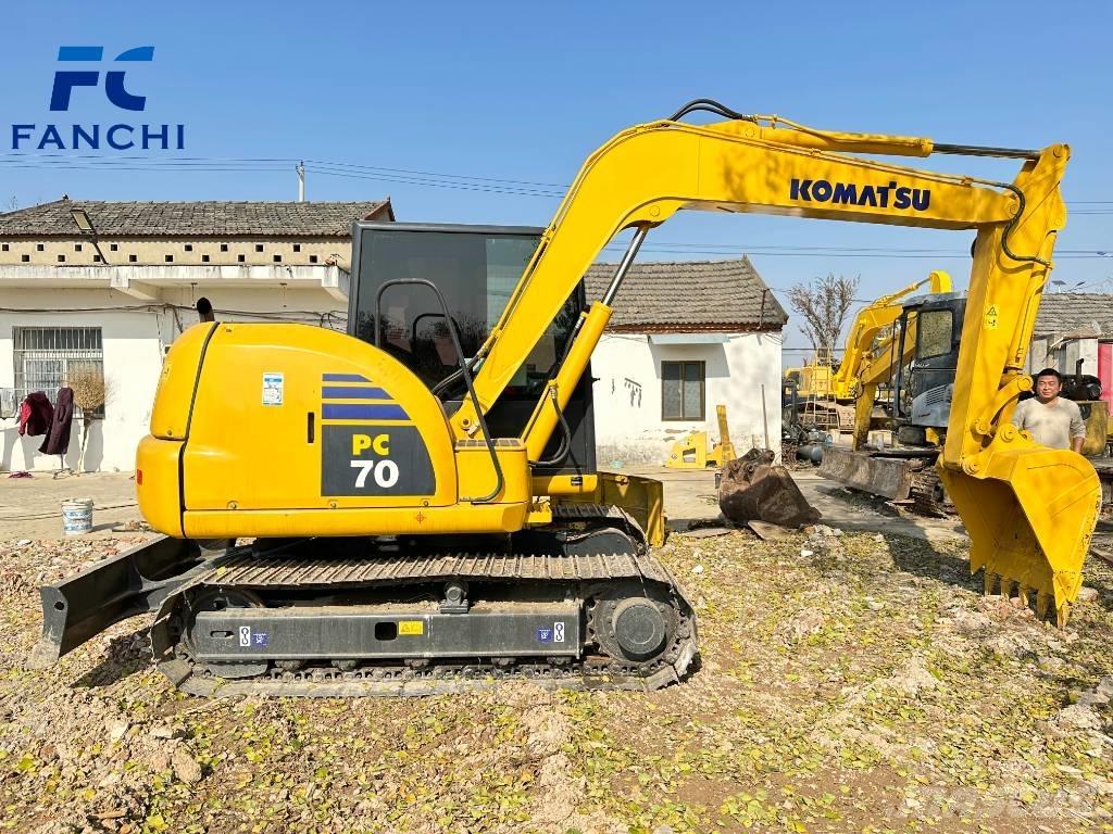 Komatsu PC70-8 Bageri guseničari