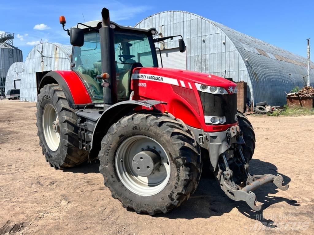 Massey Ferguson 8680 Traktori