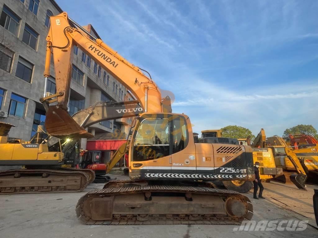 Hyundai R225-9 T Bageri guseničari