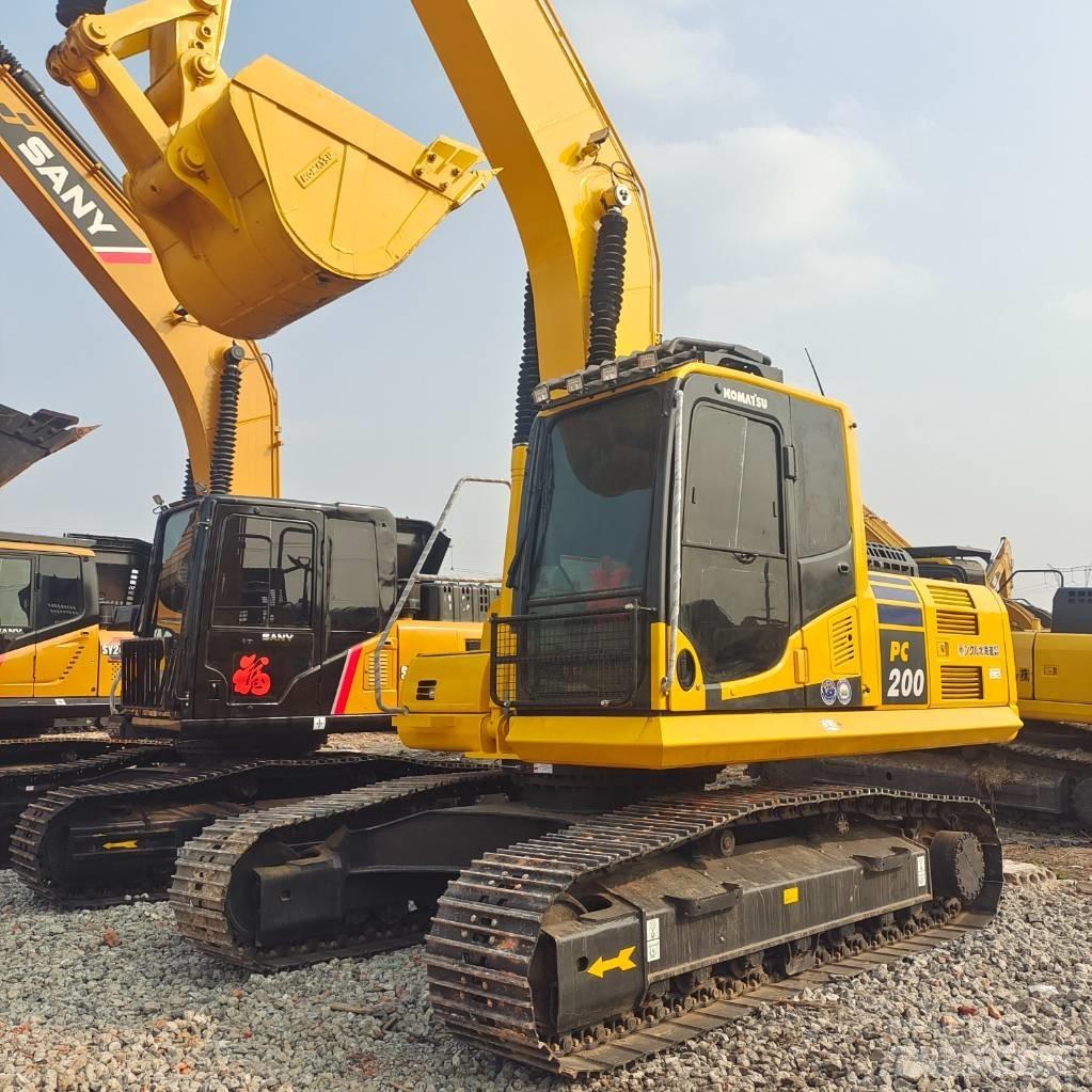 Komatsu PC 200-8 Bageri guseničari