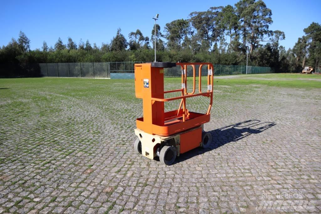 JLG 1230ES Jarbolne penjajuće platforme