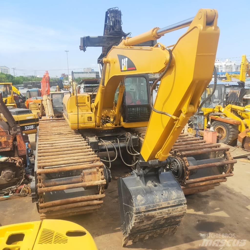 CAT 320C Polovni amfibijski bageri
