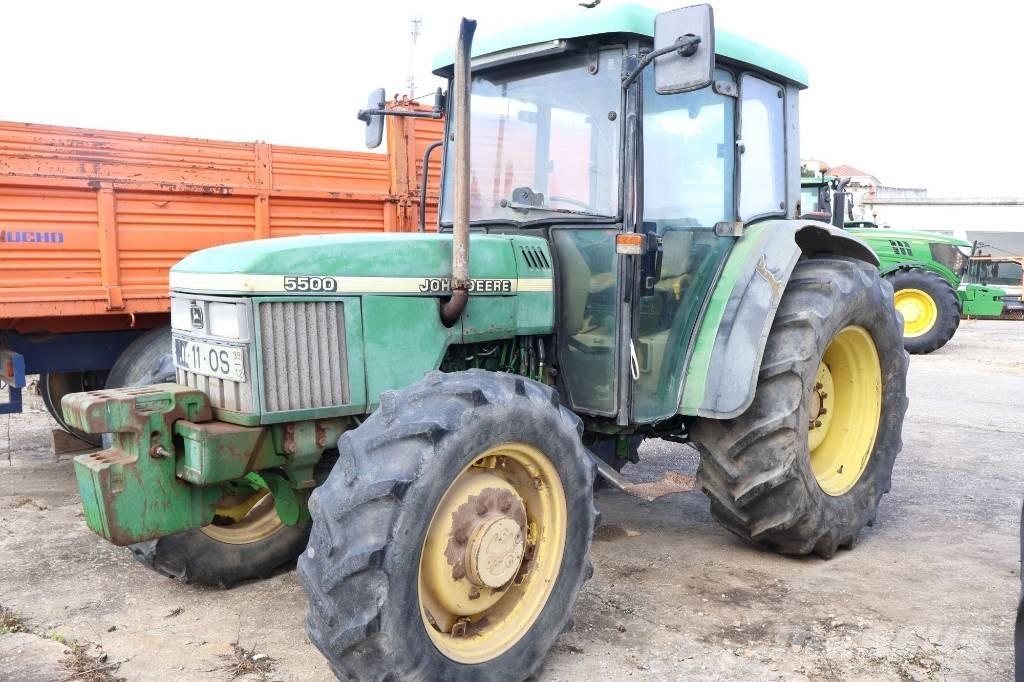 John Deere 5500 STD Traktori