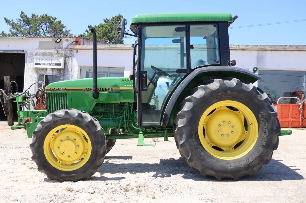 John Deere 5500 STD Traktori