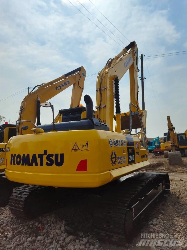 Komatsu PC 240 Bageri guseničari