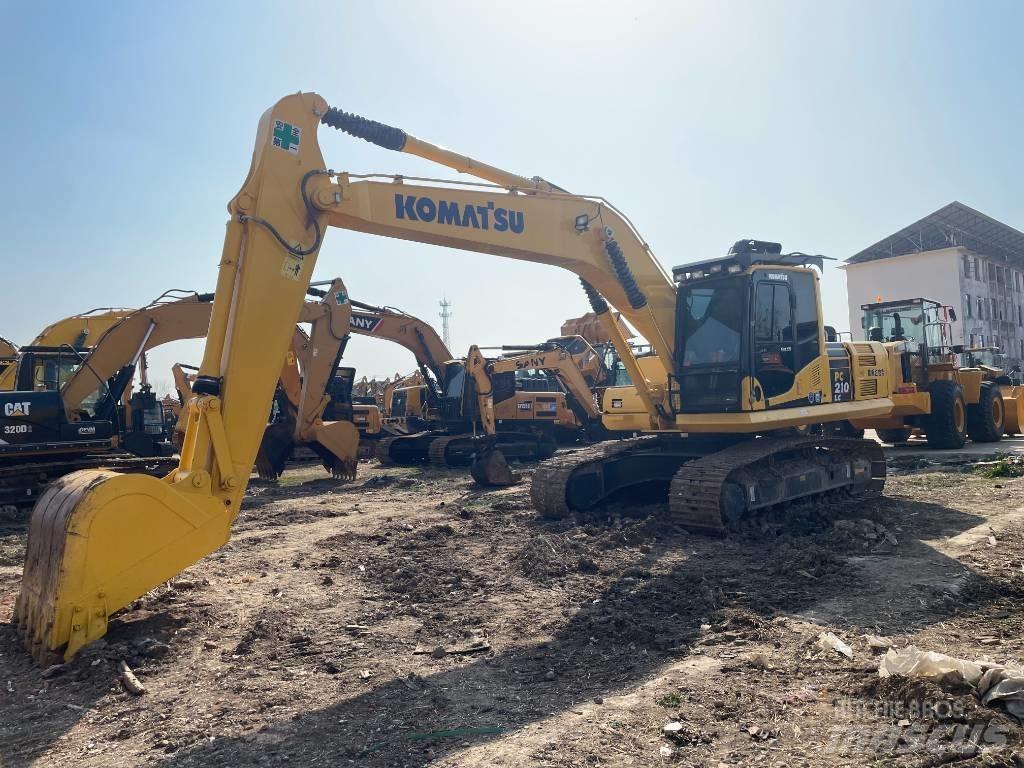 Komatsu 210 Bageri guseničari