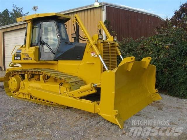 Komatsu D 65 EX Buldožeri guseničari