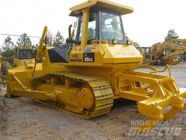Komatsu D 65 EX Buldožeri guseničari