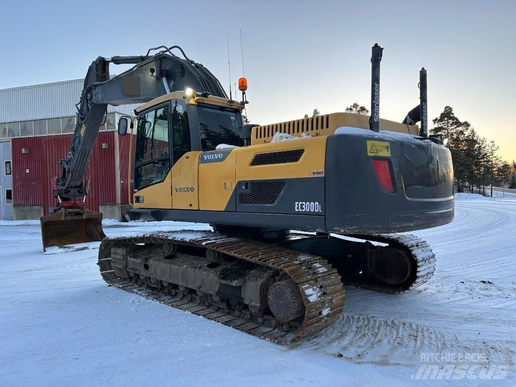 Volvo EC 300 D L Bageri guseničari