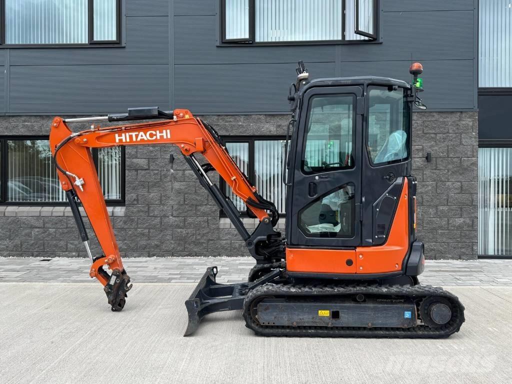 Hitachi ZX 33 U-6CLR Mini bageri < 7t