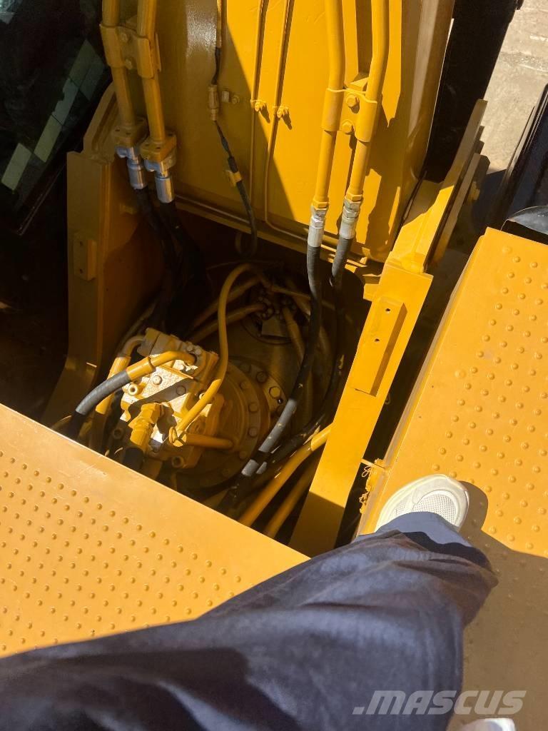 CAT 325D Bageri guseničari