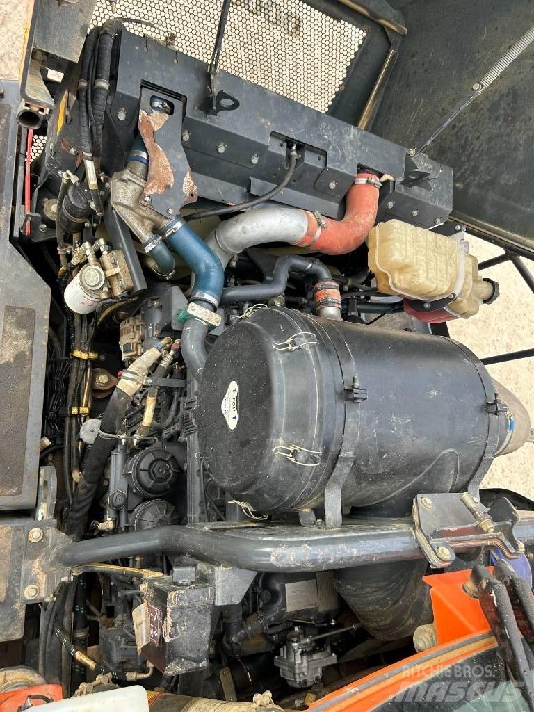 Doosan DA30 Zglobni damperi