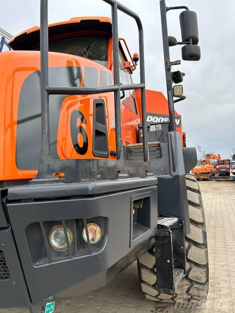 Doosan DA30 Zglobni damperi