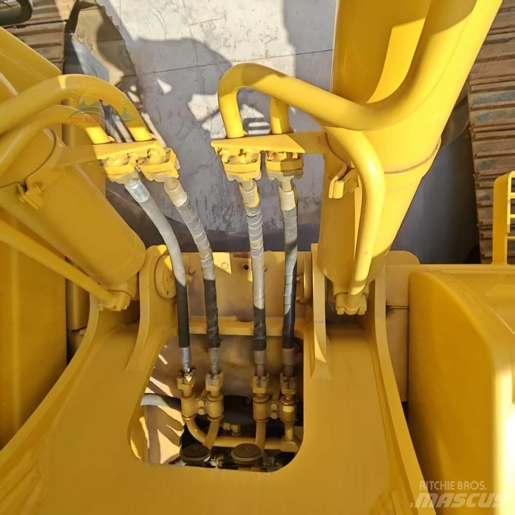 Komatsu PC 220-8 Bageri guseničari
