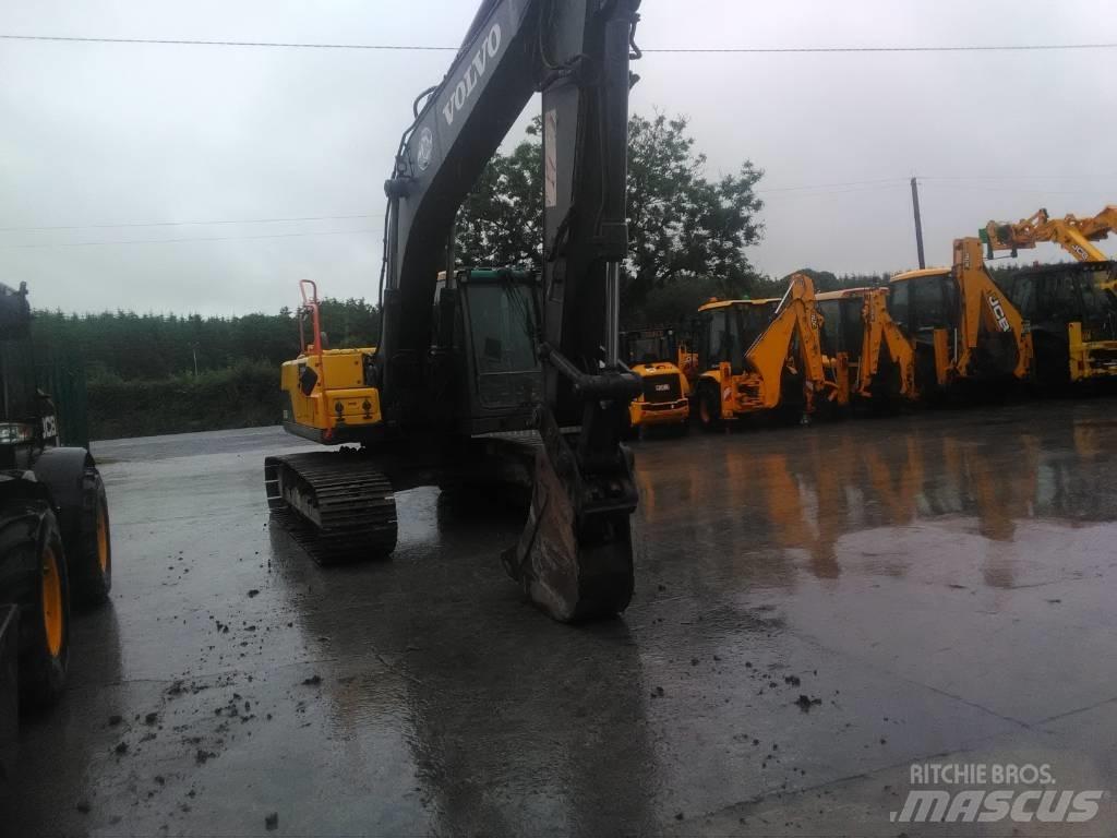 Volvo 210 C Bageri guseničari