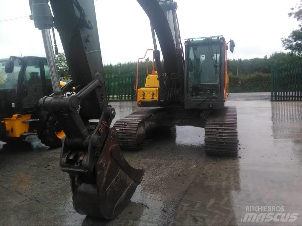 Volvo 210 C Bageri guseničari