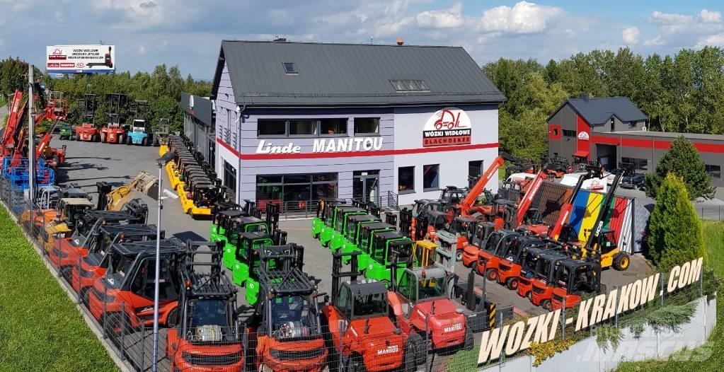 Manitou M30-4 Vanterenski viljuškar