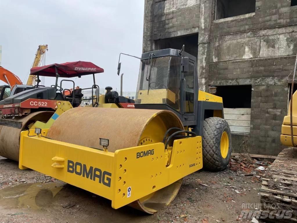 Bomag BW 217 Valjci sa jednim bubnjem
