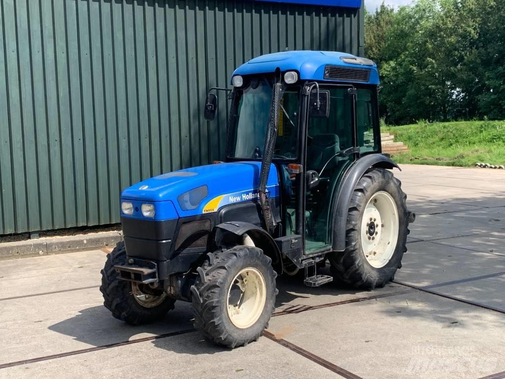 New Holland TN95VA Traktori