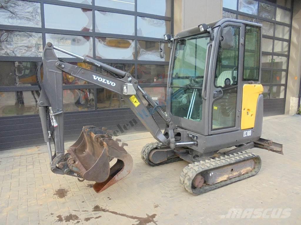 Volvo EC 18 D Mini bageri < 7t