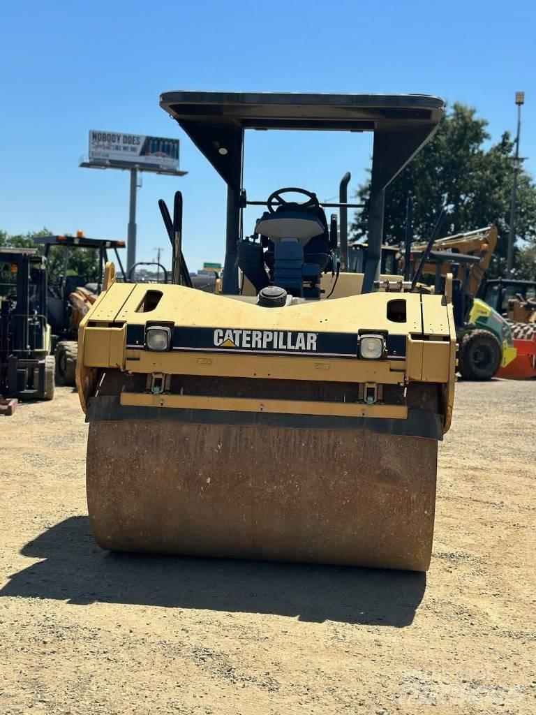 CAT CB 534 DXW Valjci sa duplim bubnjem