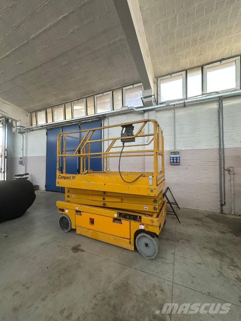 Haulotte Compact 10 Makazaste platforme