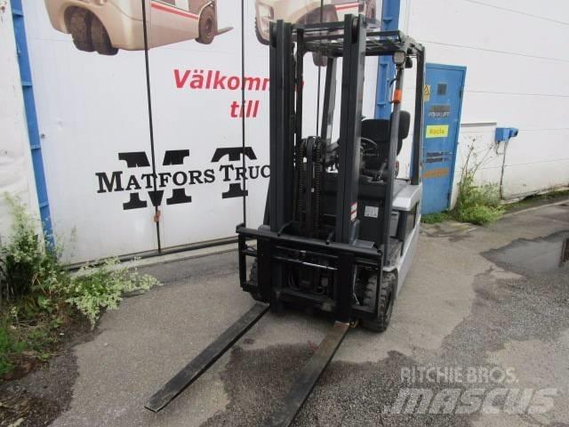 Nissan (Atlet) TX 15 Električni viljuškari