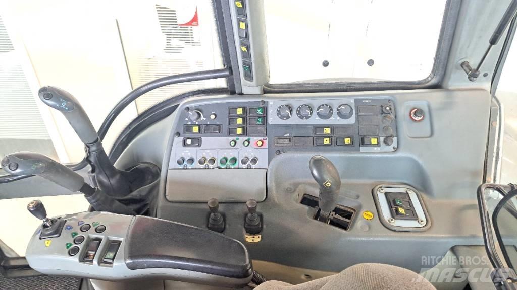 Valtra M 130 Traktori