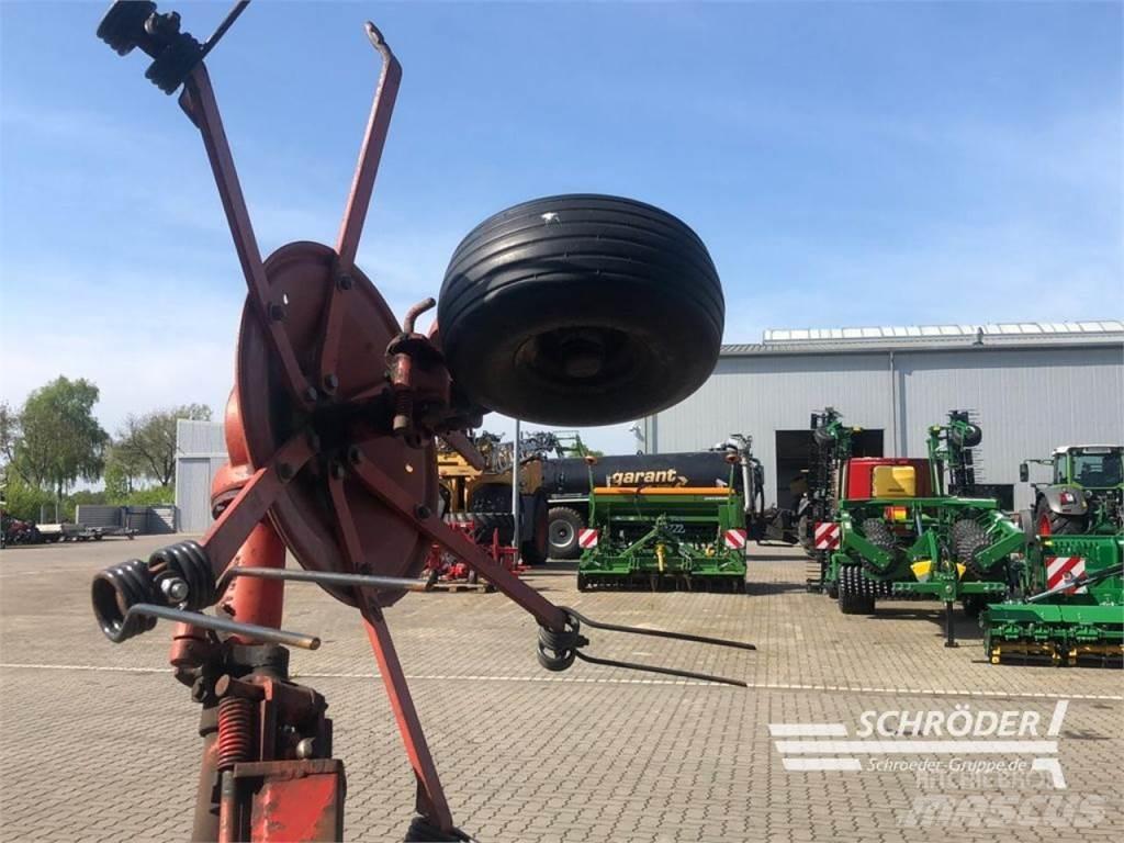 Kuhn GF 5000 MHA Okretači i sakupljači sena